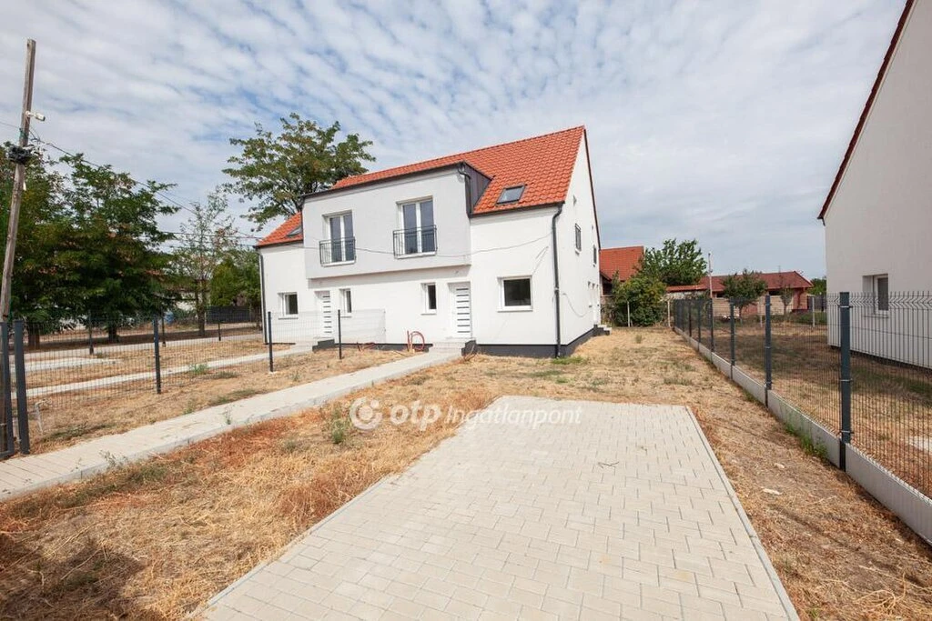 Eladó Ház, Kartal