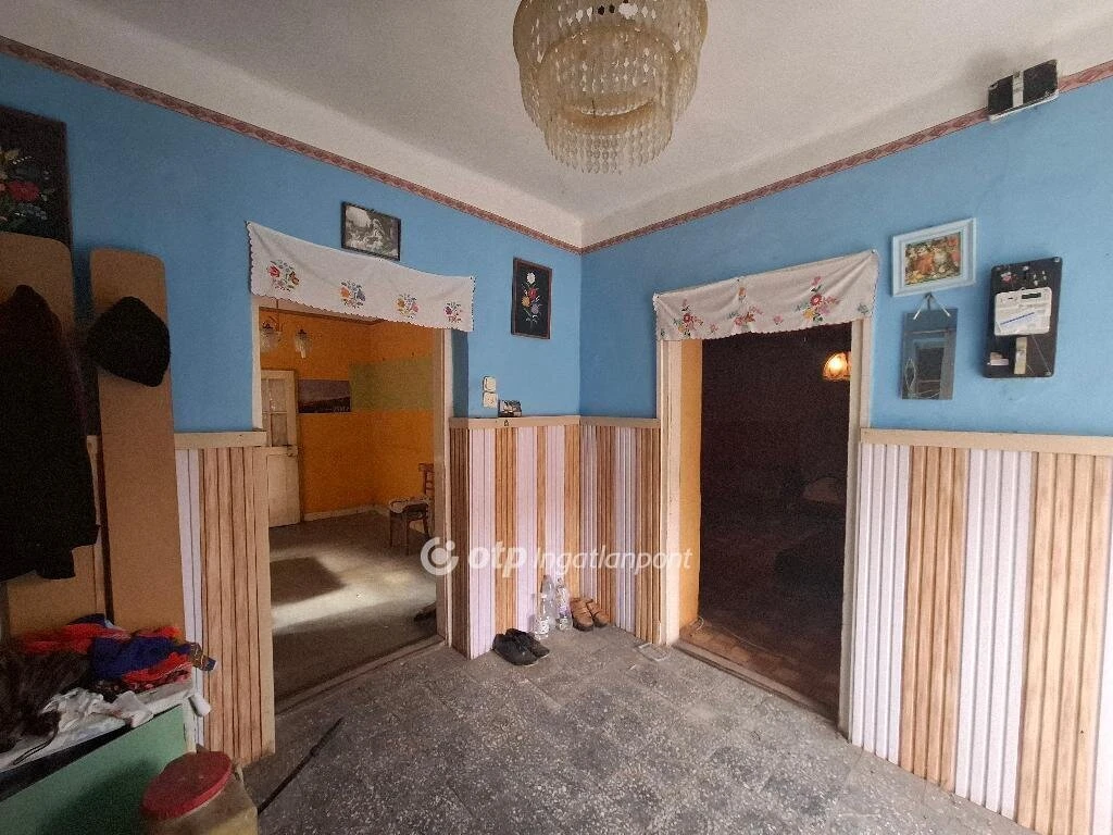 Eladó Ház, Gyöngyöspata