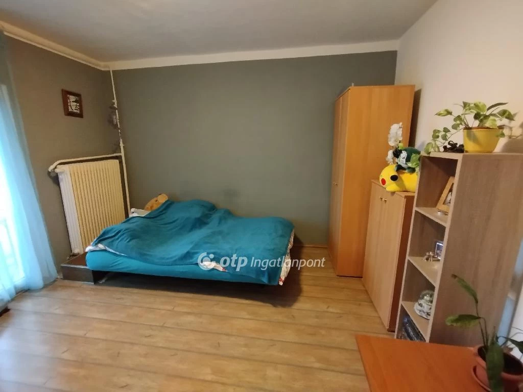 For sale panel flat, Pécs, Szőnyi Ottó utca