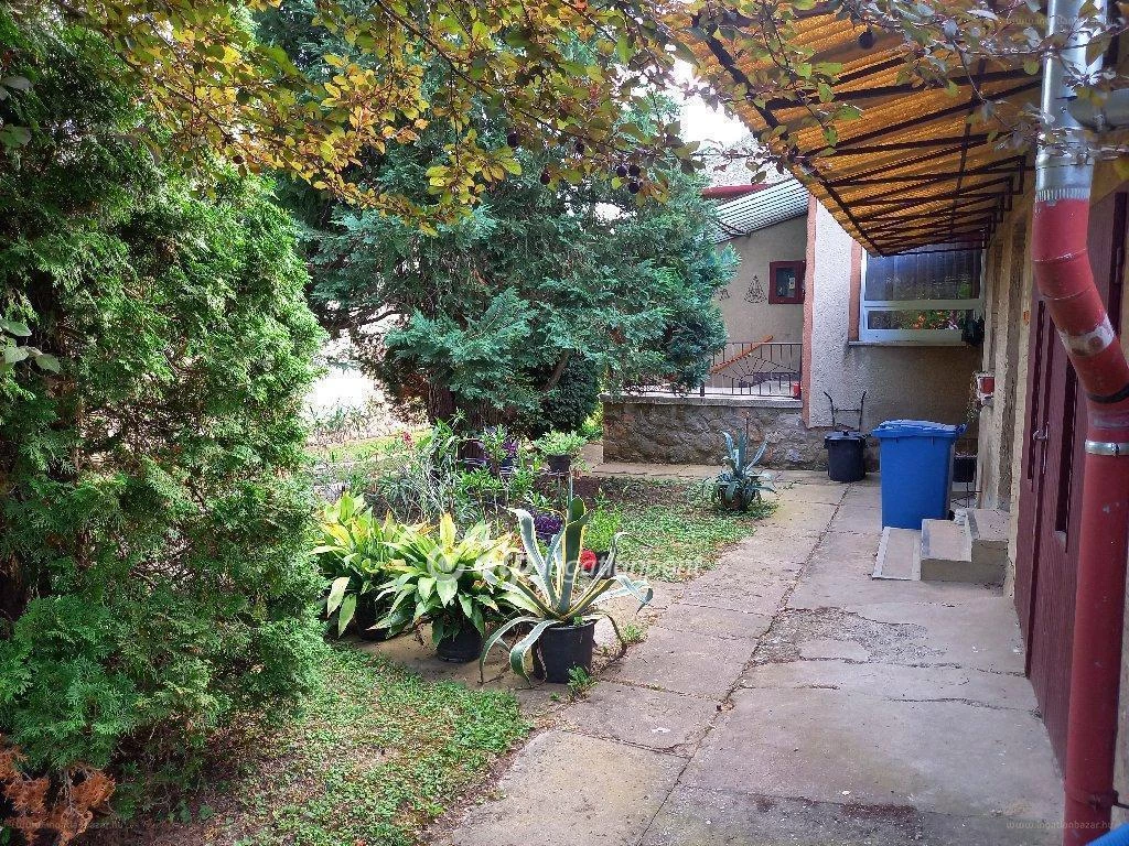 Eladó Ház, Pécs