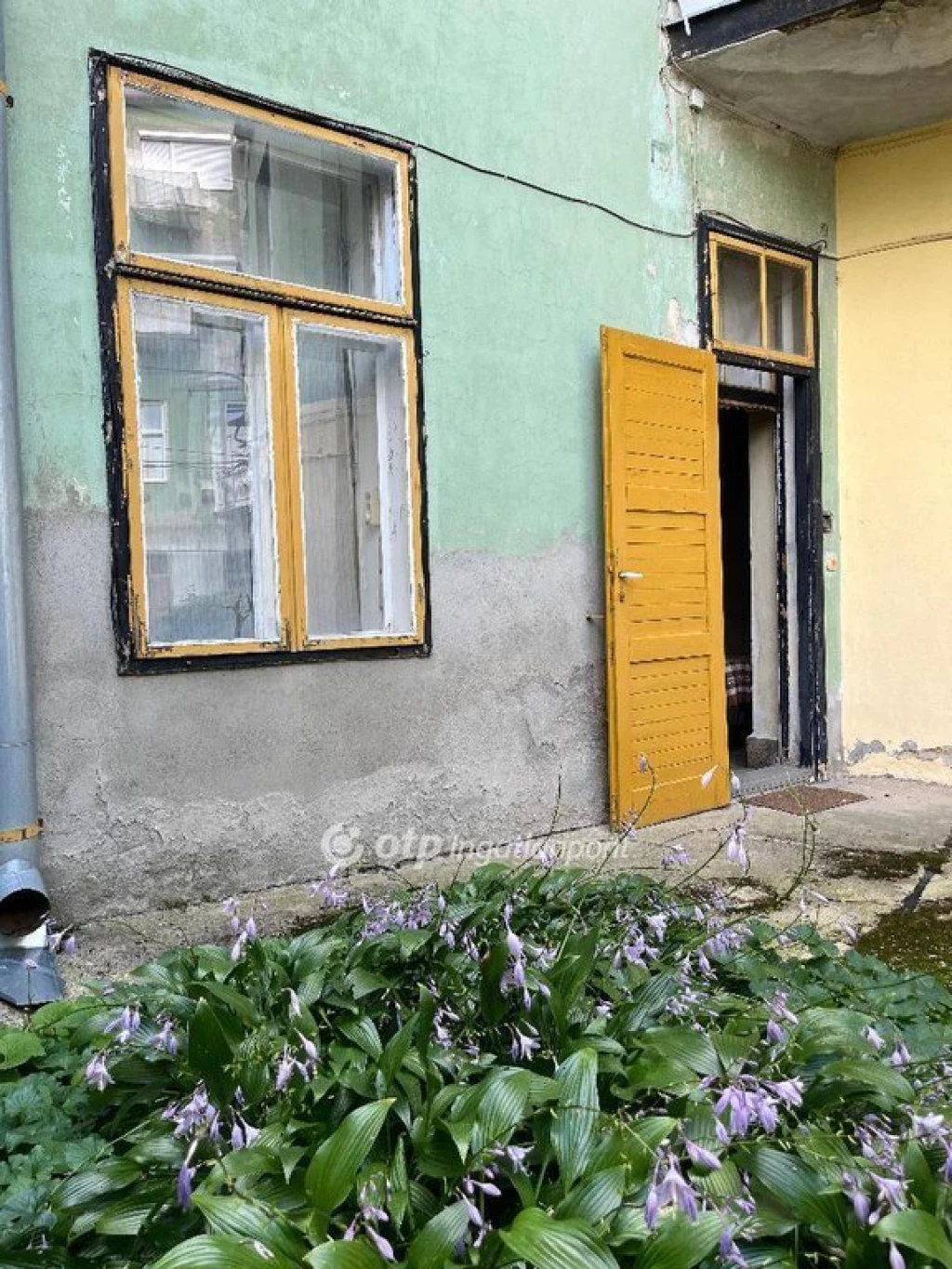 c3-1-name c2-19-name, Pécs, Belváros