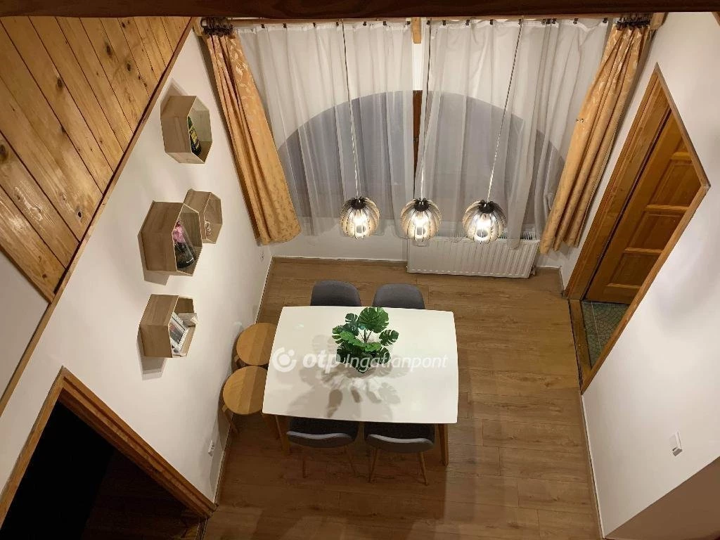 c3-1-name c2-19-name, Pécs, Belváros