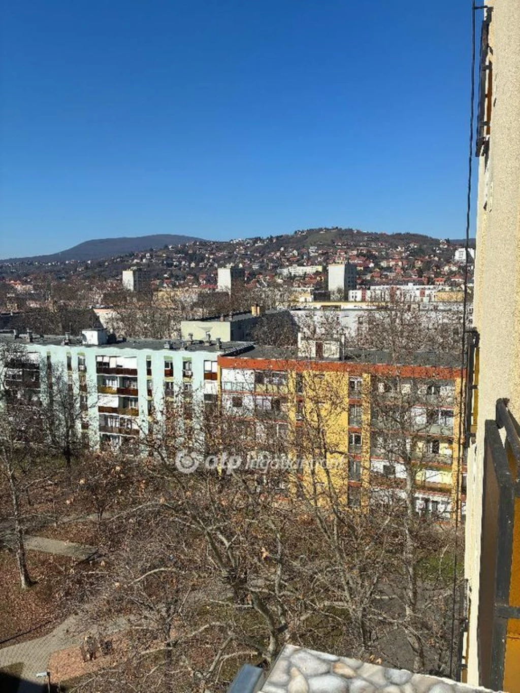 Eladó Lakás, Pécs