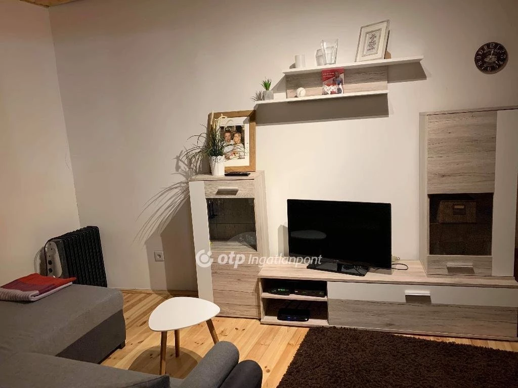 c3-1-name c2-19-name, Pécs, Belváros, Felsőmalom utca