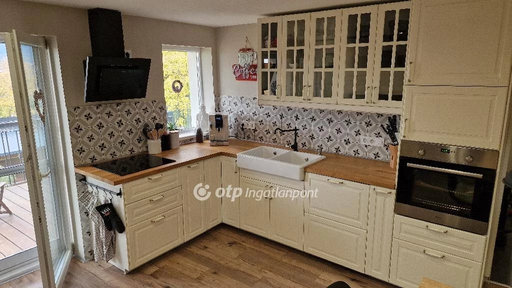 c3-1-name c2-1-name, Pécs, Mecsekoldal-Makár, Makár tető dűlő