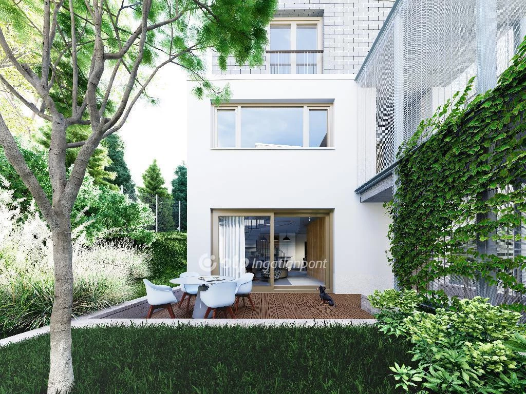 Eladó Lakás, Pécs