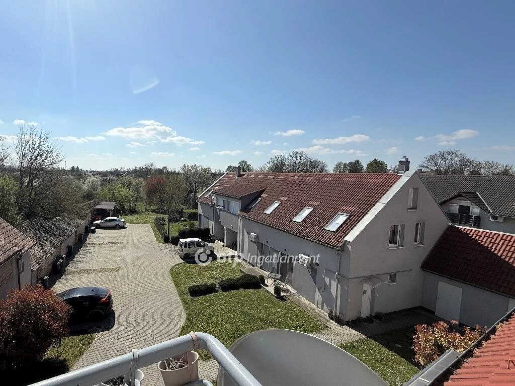 Eladó Lakás, Bóly