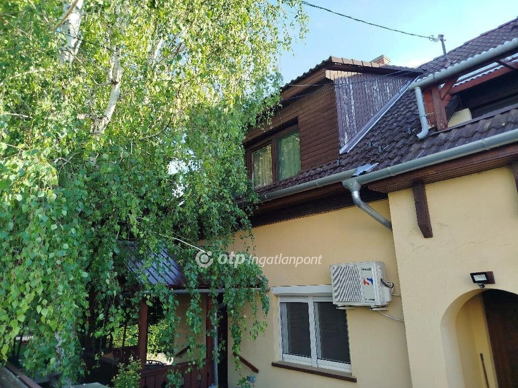 Eladó Ház, Pécs