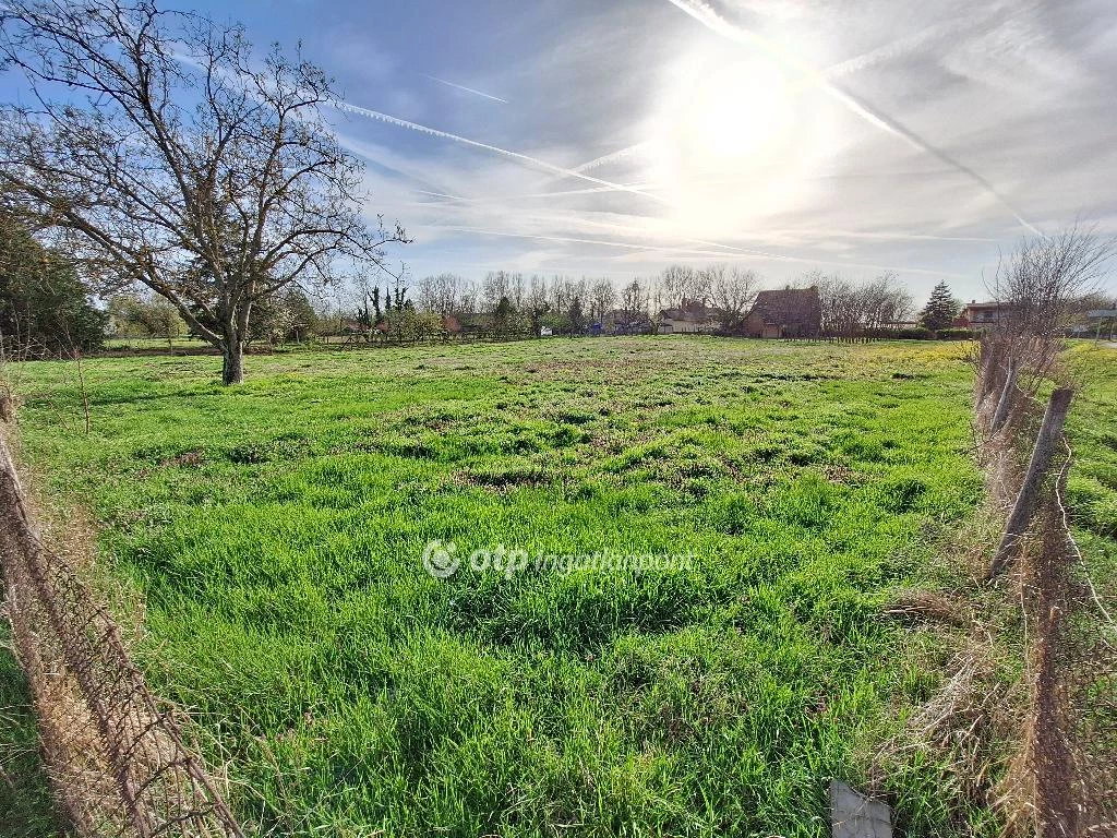 Eladó építési telek, Tiszajenő, Üdölő övezet