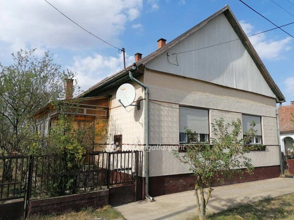 For sale house, Nagyiván, Csendes