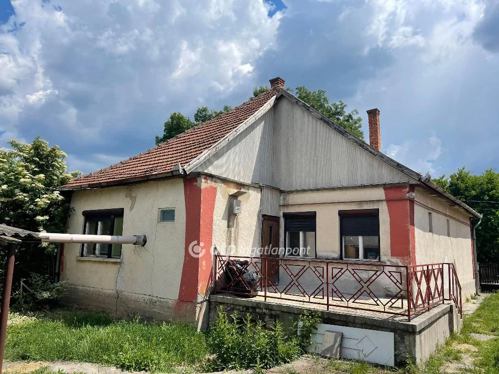 For sale house, Jánoshida, családi házas