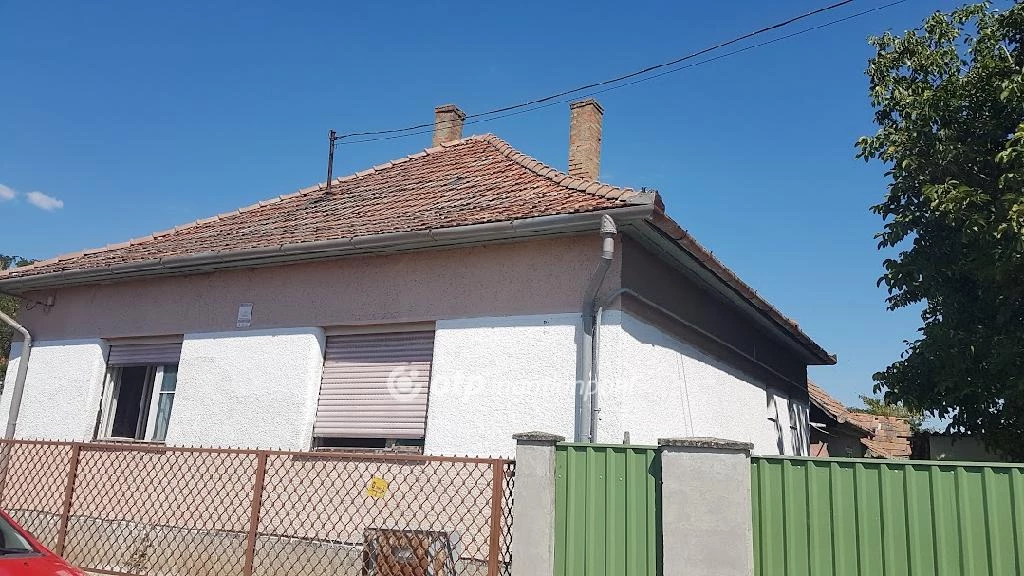 For sale house, Jászkisér, Sülyi úthoz közel