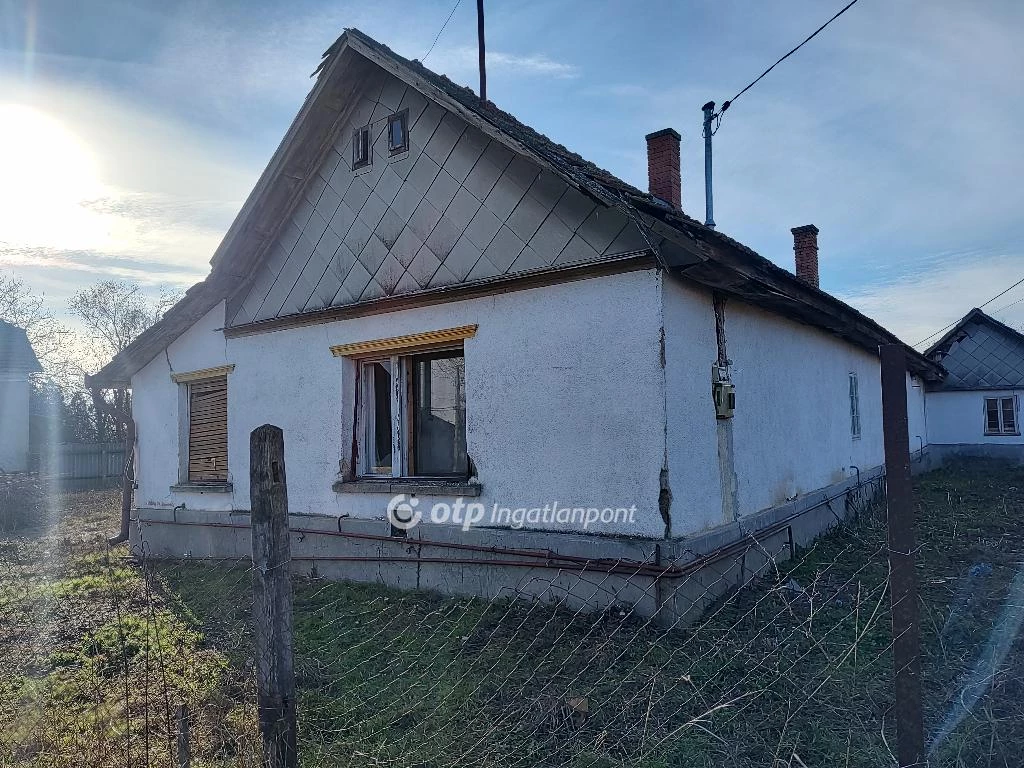 For sale house, Tápiógyörgye, családi házas