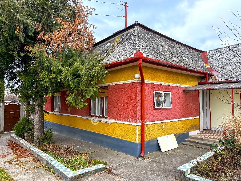 For sale house, Pilis, Központ közeli