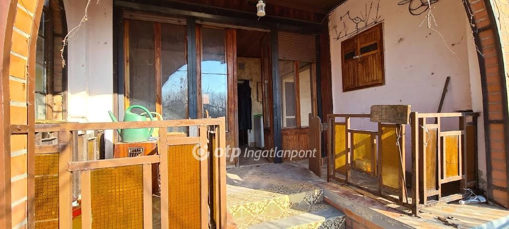 For sale house, Szászberek, 32. fő úthoz közel