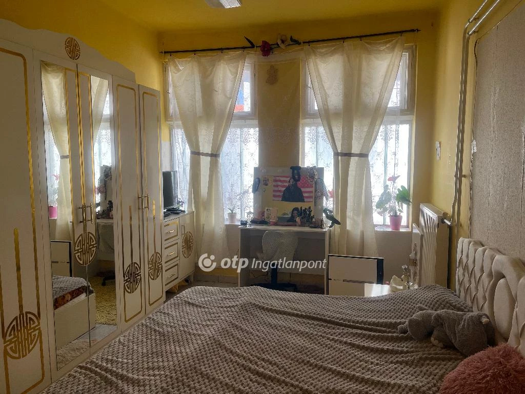 Eladó ikerház, Kőtelek, Település közepe,templommal zemben