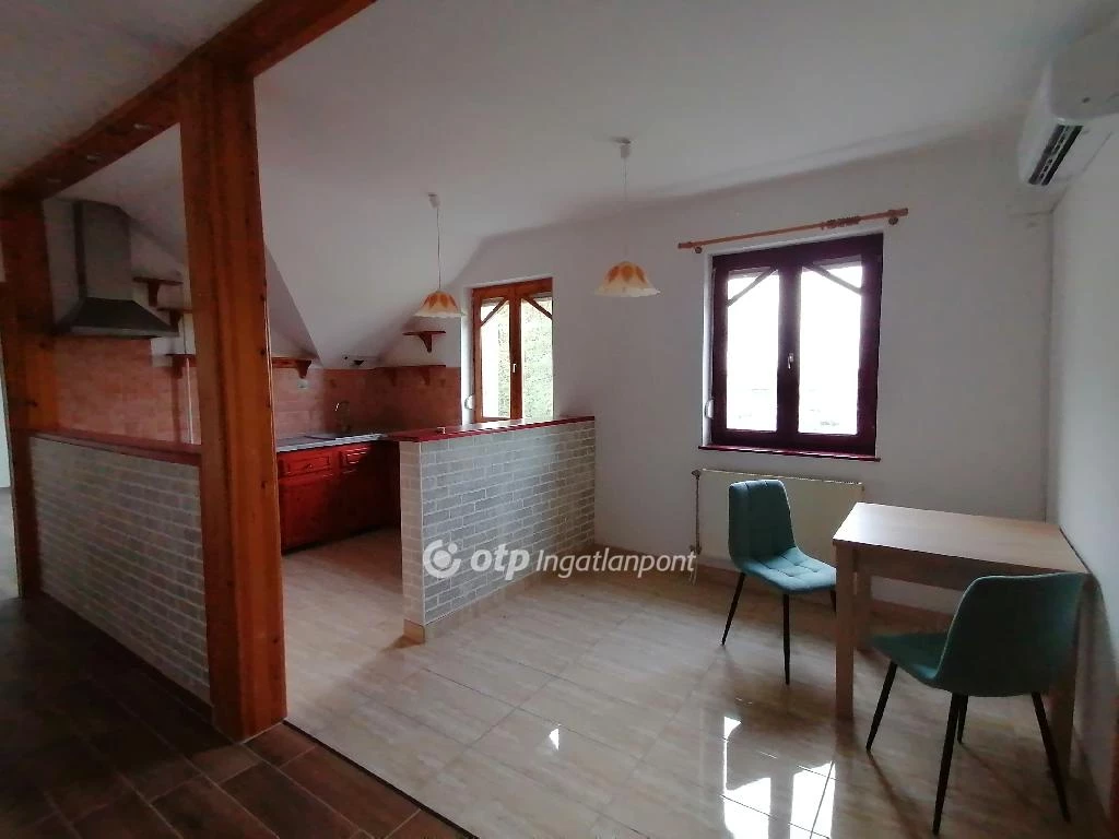 For rent brick flat, Cegléd, Cegléd Center