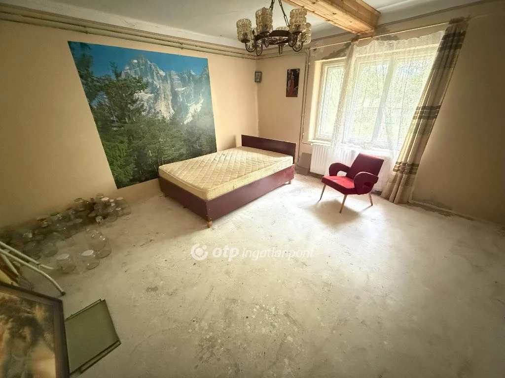 Eladó családi ház, Jászkarajenő, Tanya