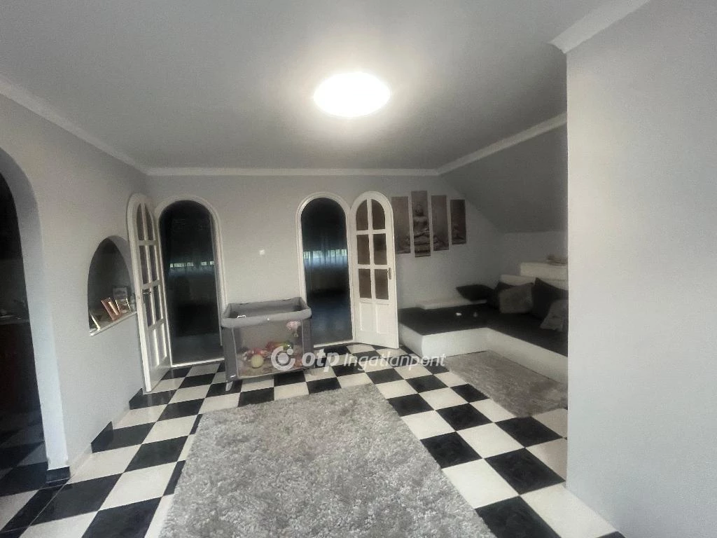 Eladó családi ház, Abony, Vasútállomás környéke