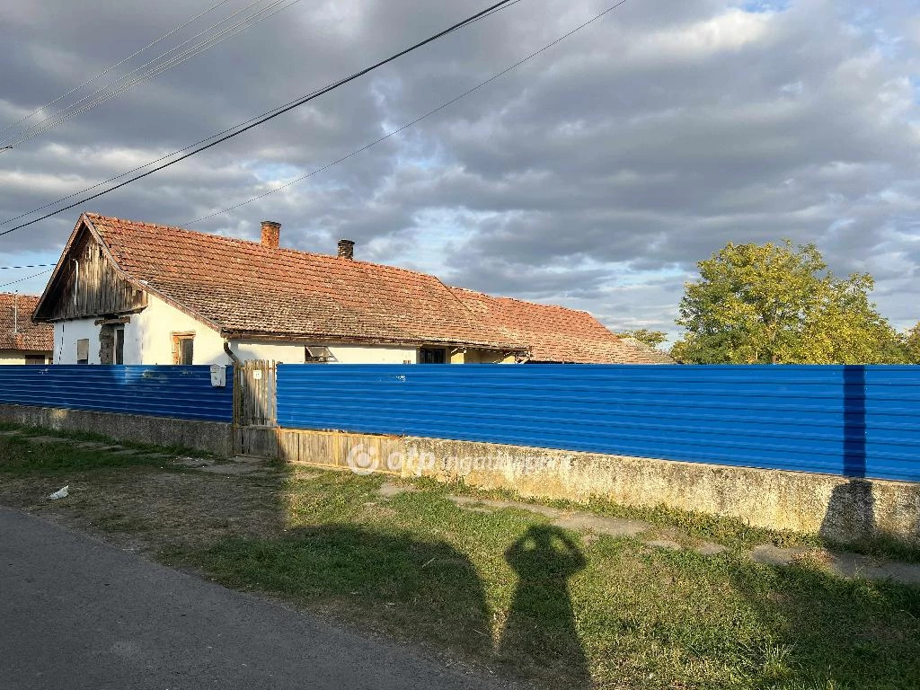 Eladó családi ház, Tápiógyörgye, családi házas