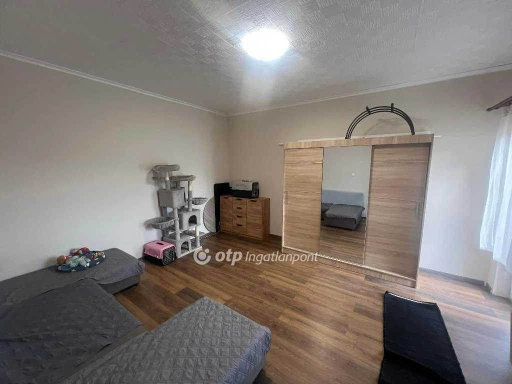 Eladó családi ház, Tápiószele, város széle