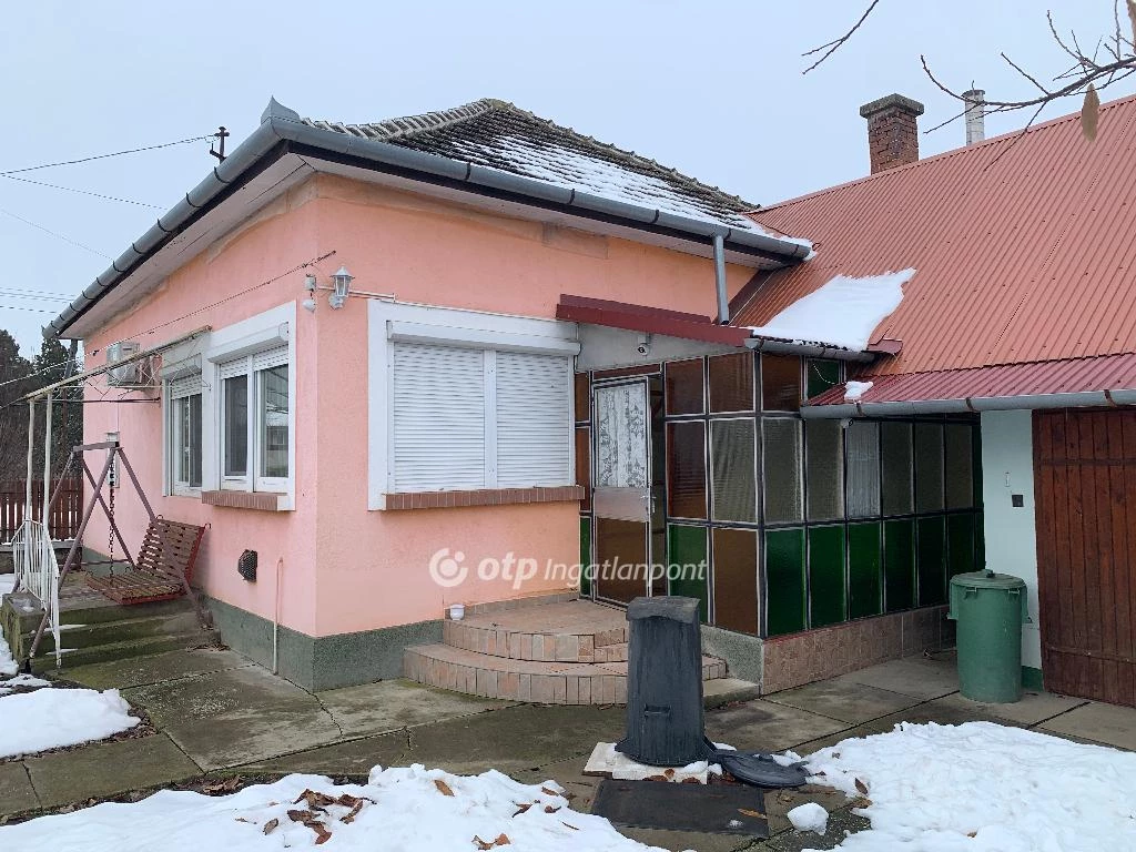 Eladó családi ház, Tiszapüspöki, csendes