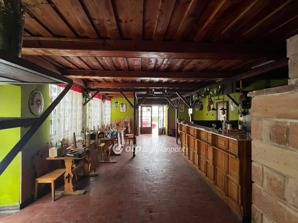 Eladó családi ház, Pilisszentlászló, Pilisi parkerdészet