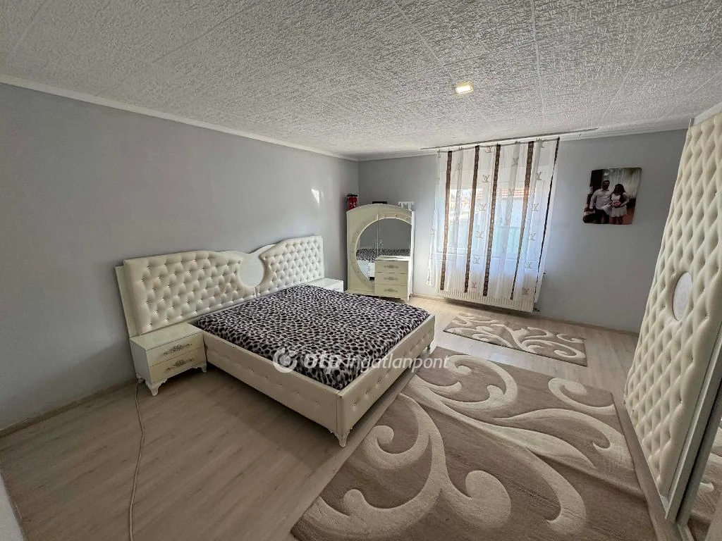 Eladó családi ház, Tápiógyörgye, faluközpont