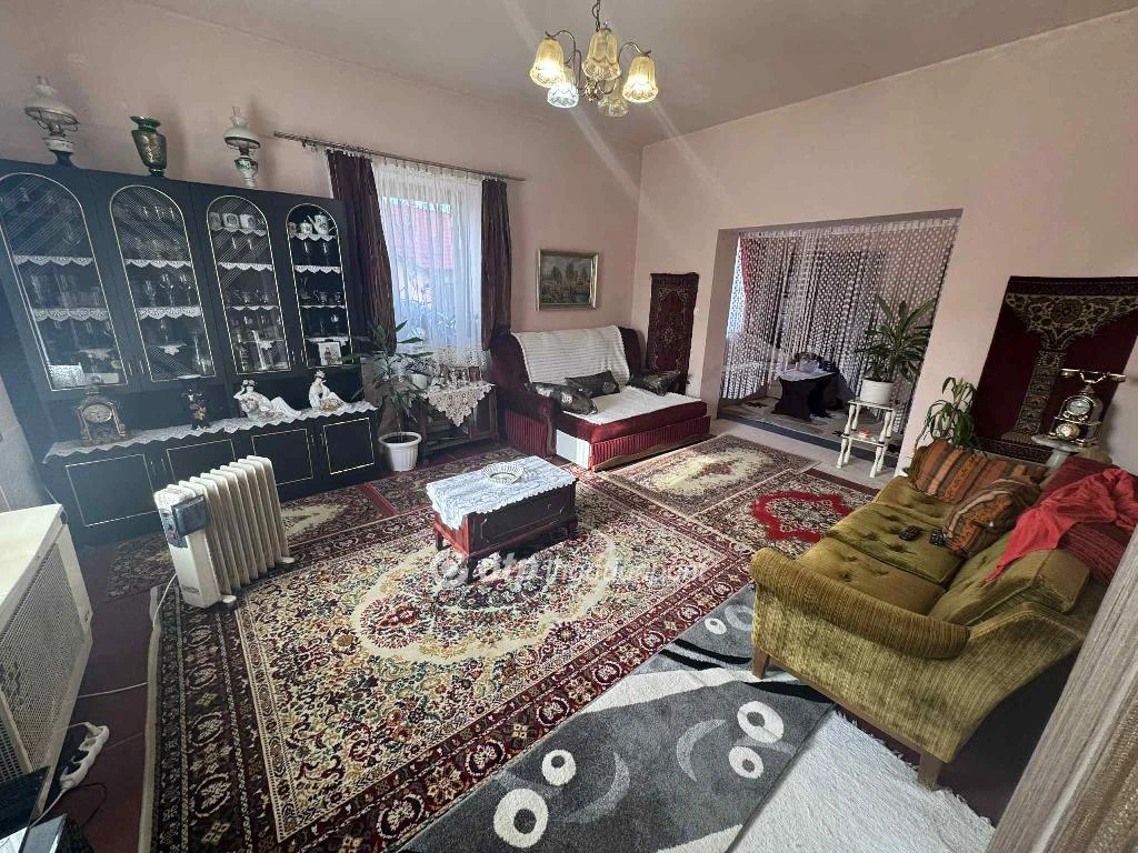 Eladó családi ház, Nagykőrös, belváros