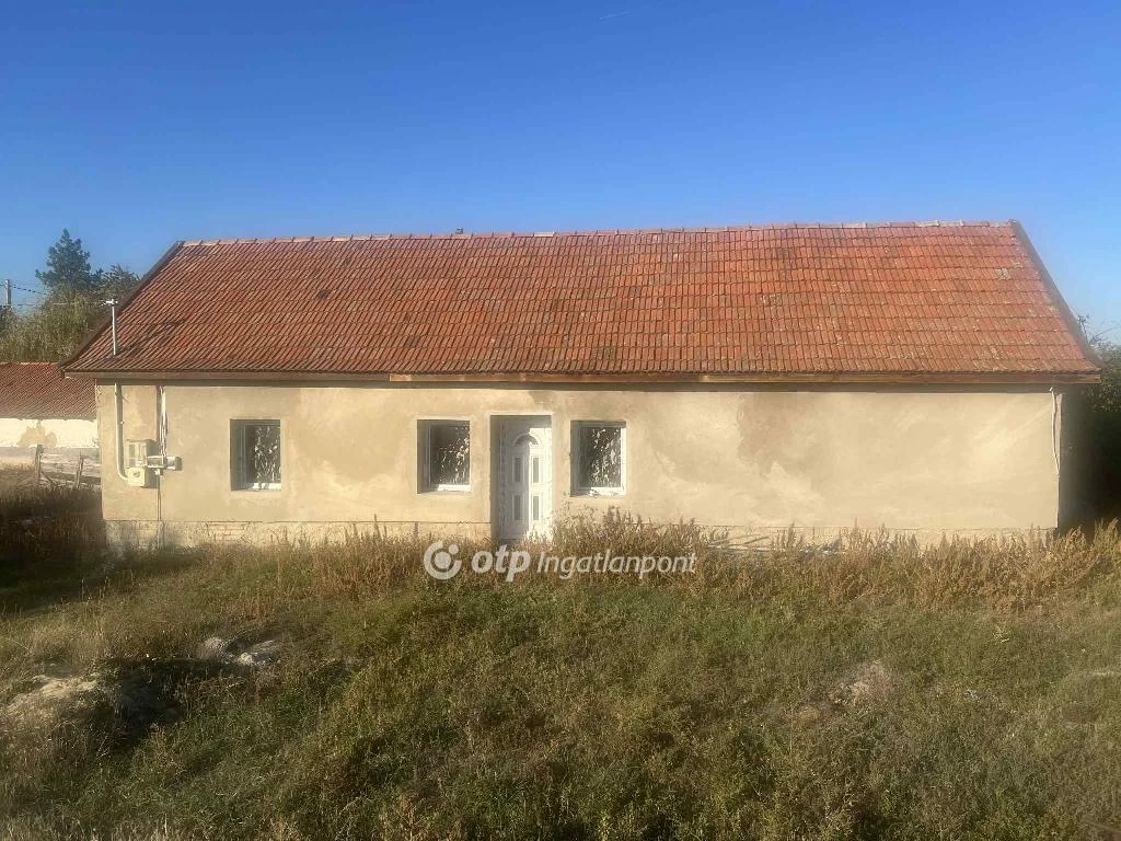 Eladó családi ház, Tápiógyörgye, családi házas