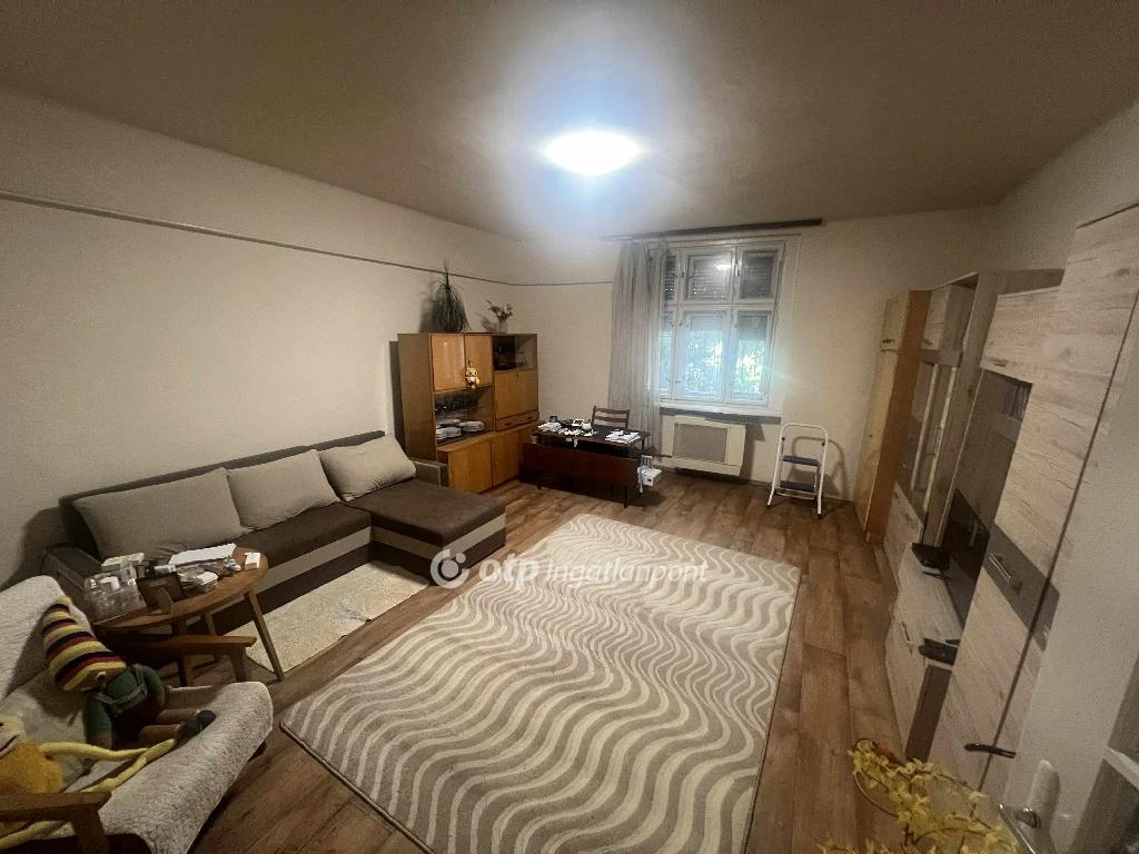 c3-1-name c2-1-name, Kecskemét, családi házas