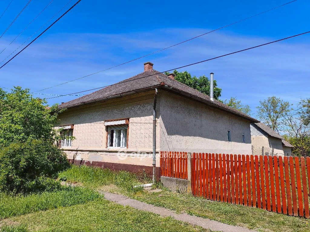 Eladó családi ház, Nagyiván, Csendes