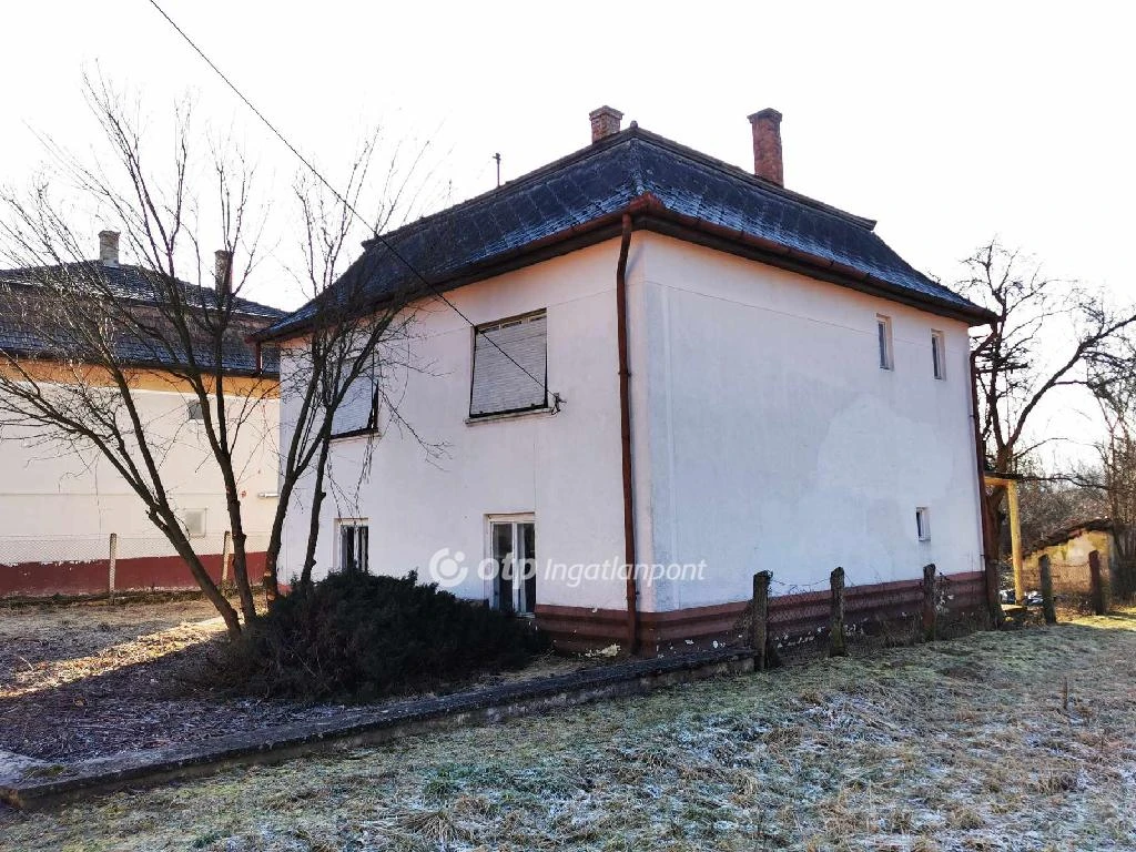 Eladó családi ház, Karancskeszi, családi házas