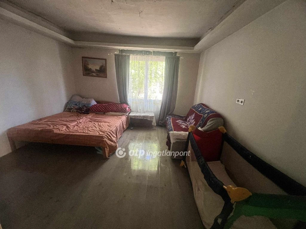 Eladó családi ház, Tápiószőlős, falu széle