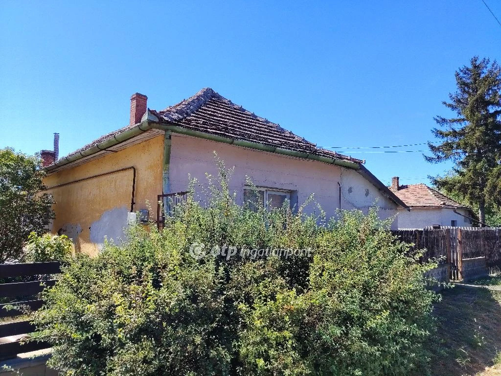 Eladó családi ház, Törökszentmiklós, csendes