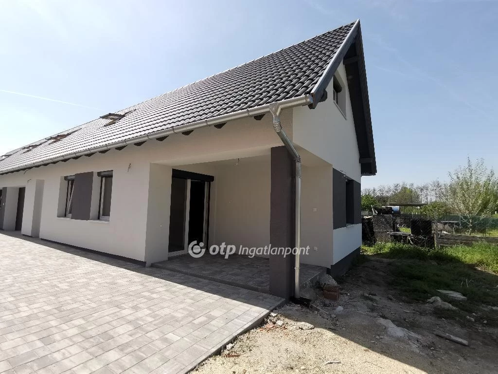 Eladó Ház, Ráckeve