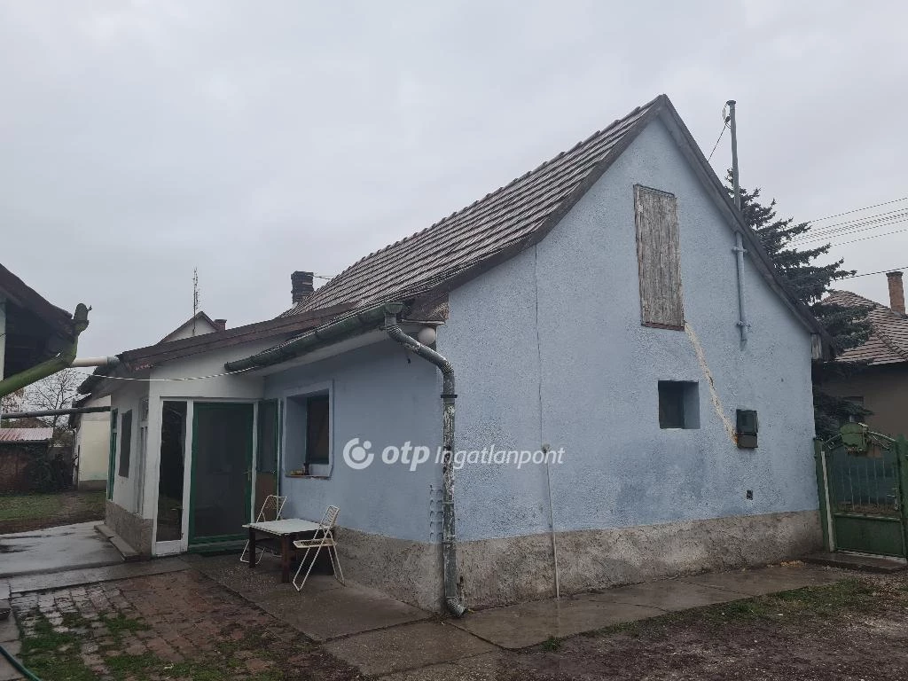 Eladó Ház, Kiskunlacháza