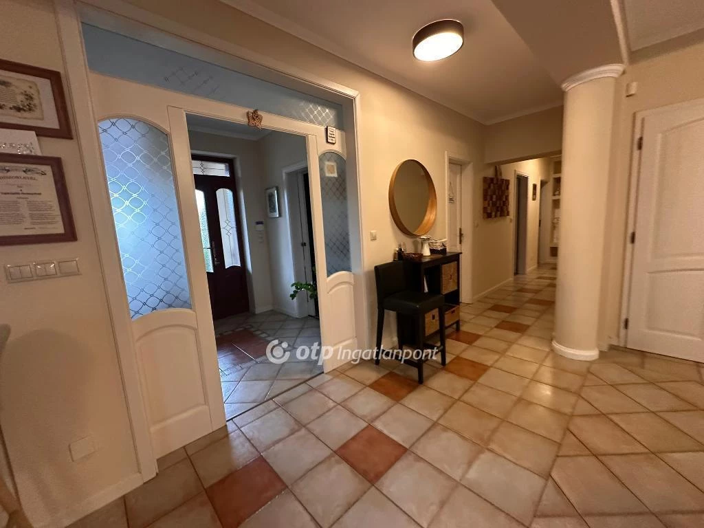 Eladó Ház, Siófok