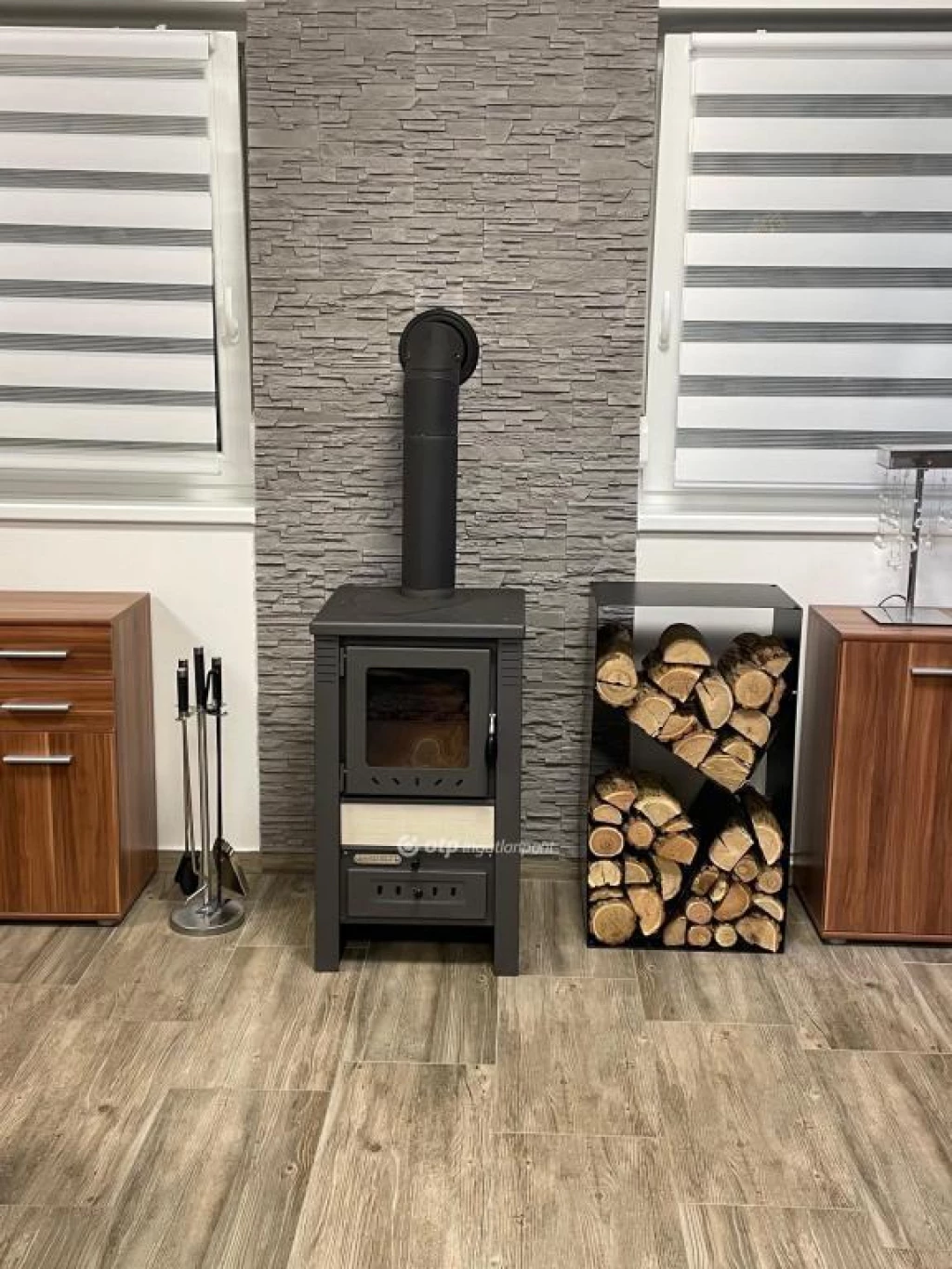 Eladó Ház, Délegyháza