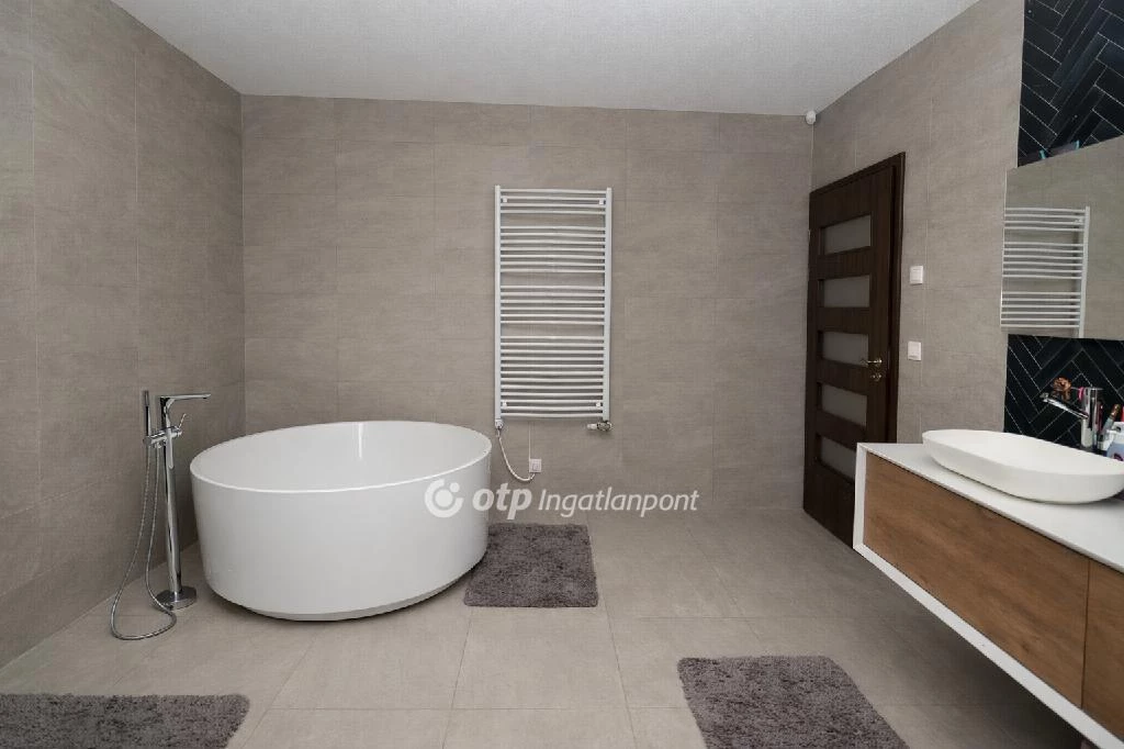 For sale house, Ráckeve