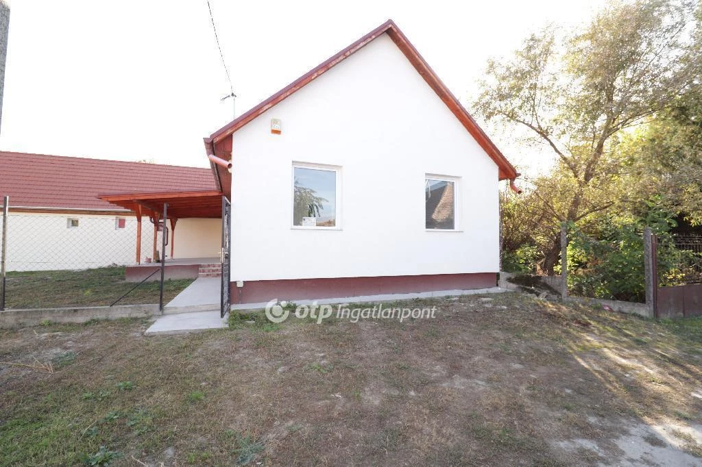 Eladó Ház, Kiskunlacháza