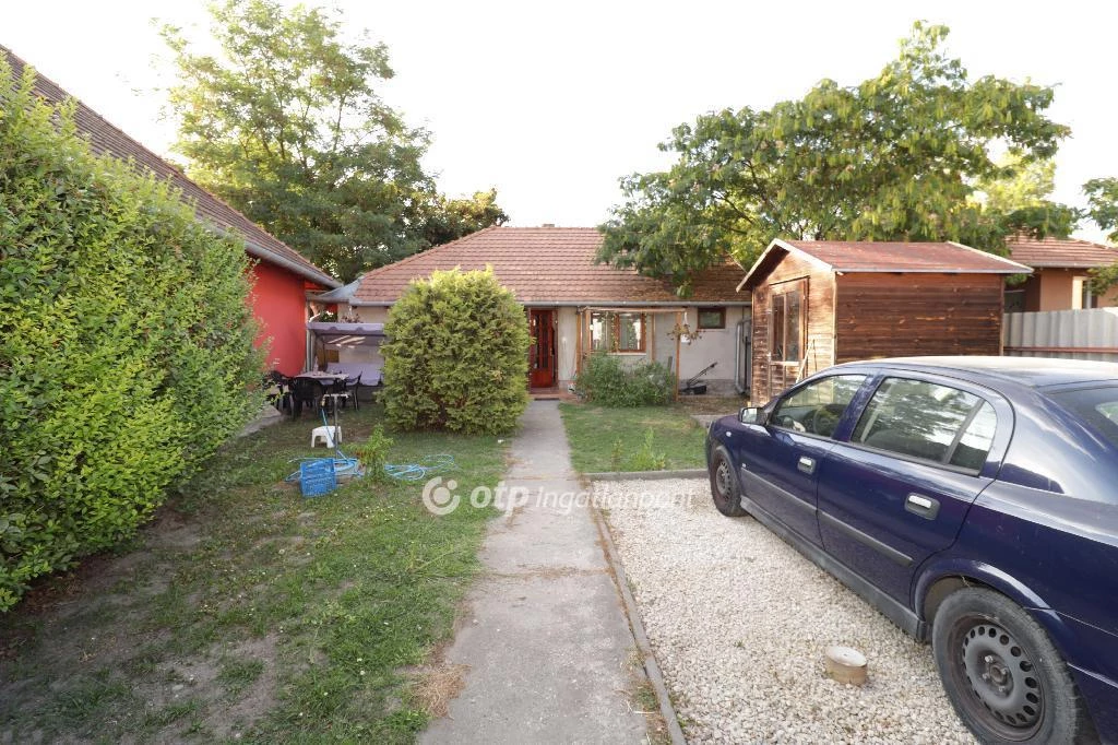 For sale house, Tass