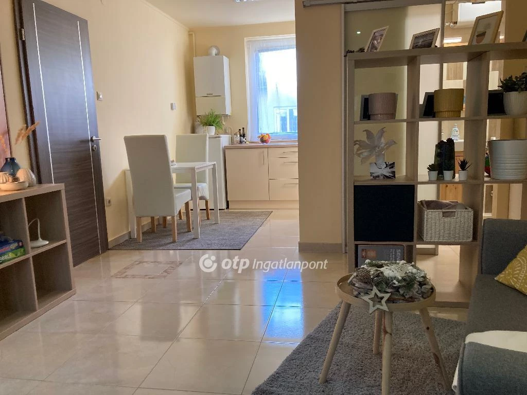 c3-1-name c2-19-name, Siófok