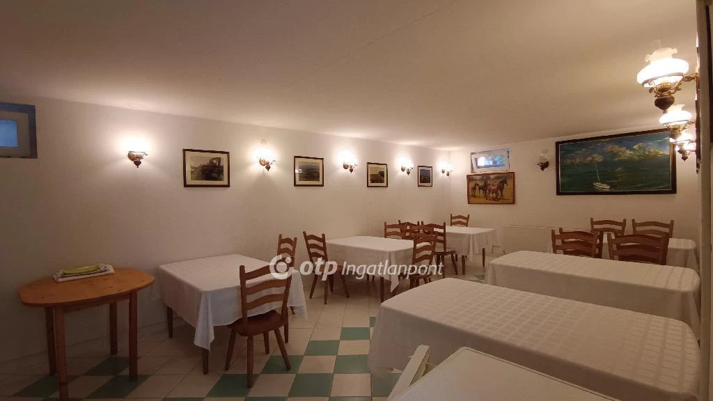 Eladó Ház, Balatonboglár