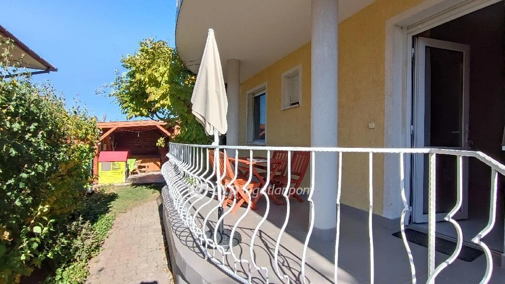 Eladó Ház, Balatonboglár