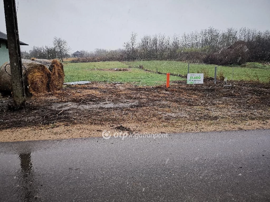 For sale building plot, Perkáta