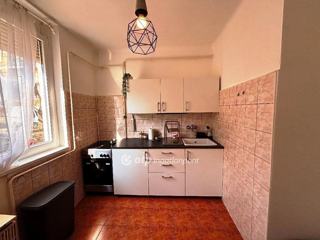 For sale brick flat, Budapest XX. kerület