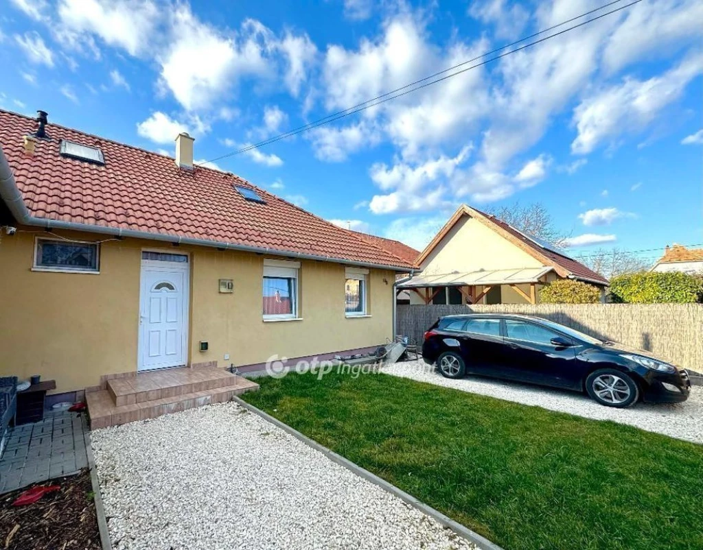 Eladó Ház, Halásztelek