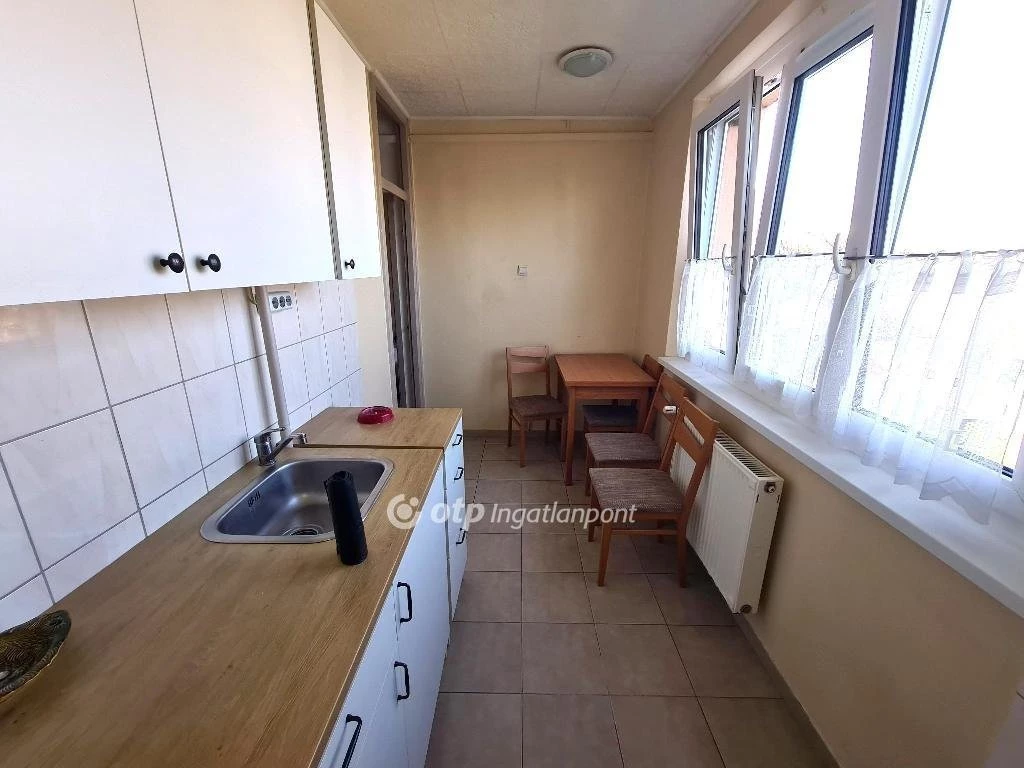 Eladó Lakás, Szigetszentmiklós