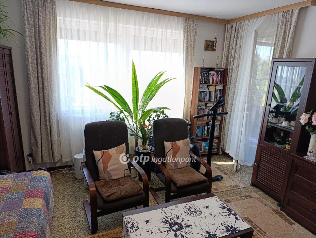 Eladó Lakás, Diósd